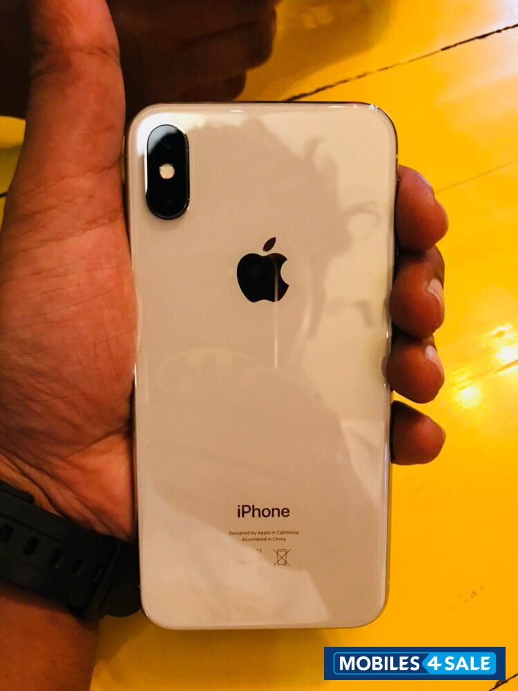 Silver Apple  IPHONE X