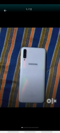 Samsung  A70