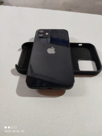 Black Apple  i phone 12