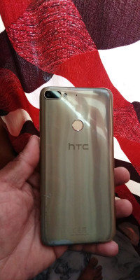 HTC  Desire12+