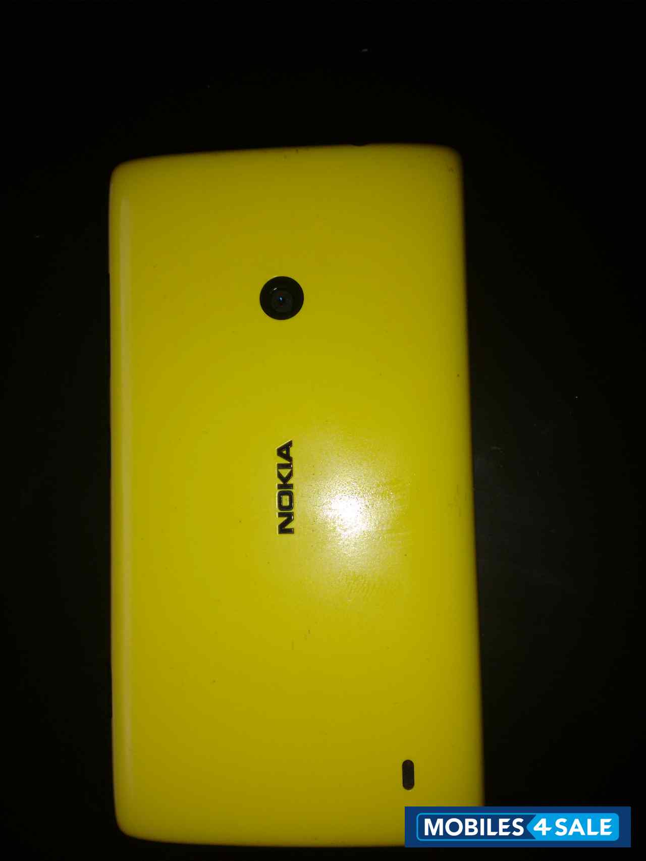 Yellow Nokia Lumia 520