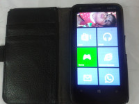 Black Nokia Lumia 620