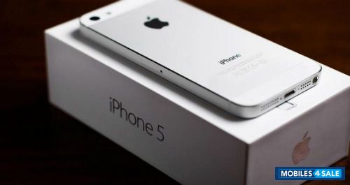 Gold/white/black Apple iPhone 5