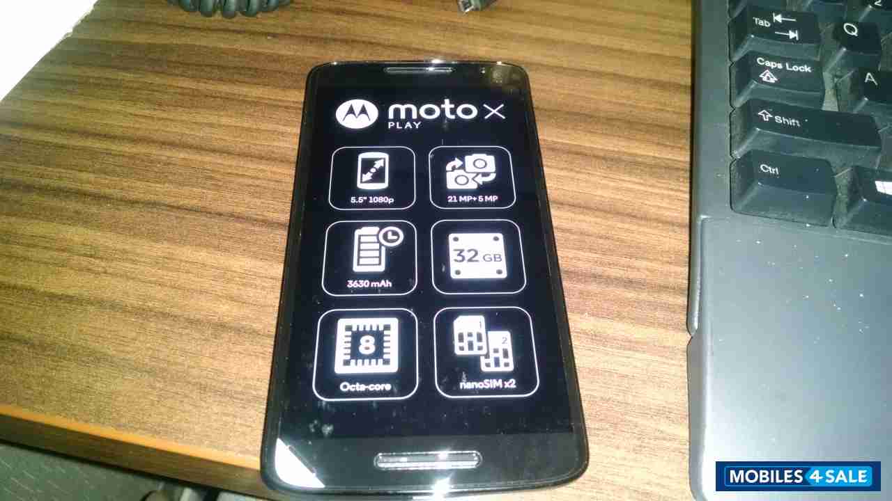 Black Motorola  MOTO X PLAY