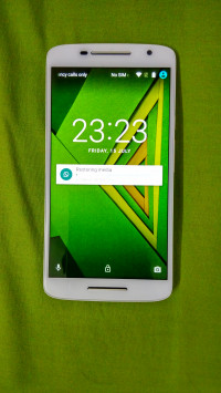 White Motorola  Moto X Play