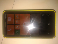 Green Nokia Lumia 620