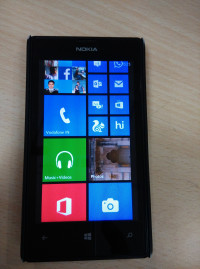 Black Nokia Lumia 520