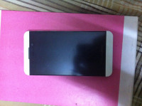 White BlackBerry Z10