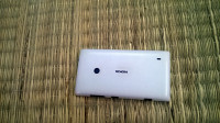 White/yellow Nokia Lumia 520
