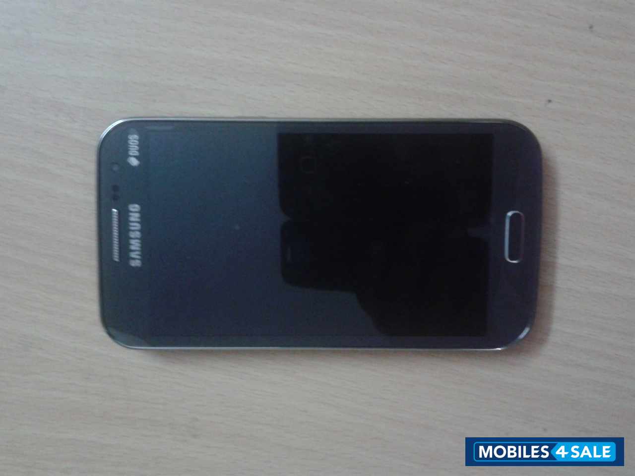 Black And Grey Samsung Galaxy Grand Quarttro