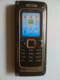 Mocha Brown Nokia E90 Communicator