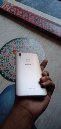 Vivo V9