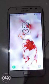 Samsung  J7 next