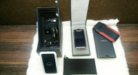 Vertu  Signature touch Alligator limited Edition