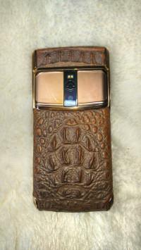 Brown Vertu Signature Touch