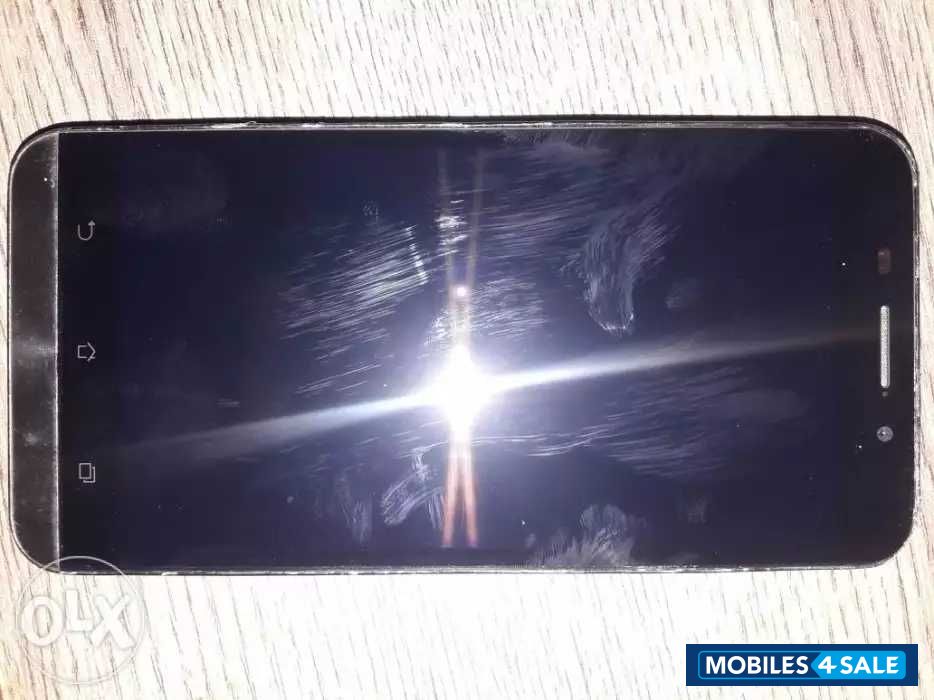 Asus  Asus zenfone max