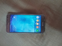 Samsung  Galaxy j7