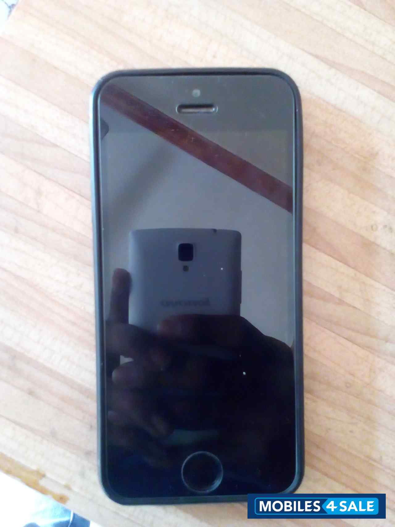 Space Grey Apple  Iphone 5s 32gb