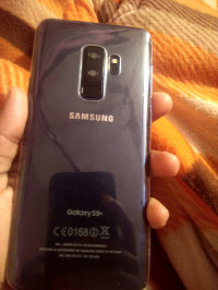 Blue Samsung GT-series Galaxy s9