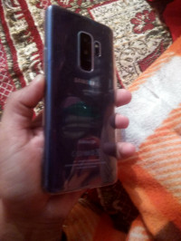 Blue Samsung GT-series Galaxy s9