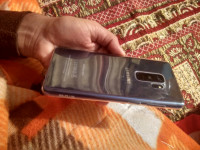 Blue Samsung GT-series Galaxy s9