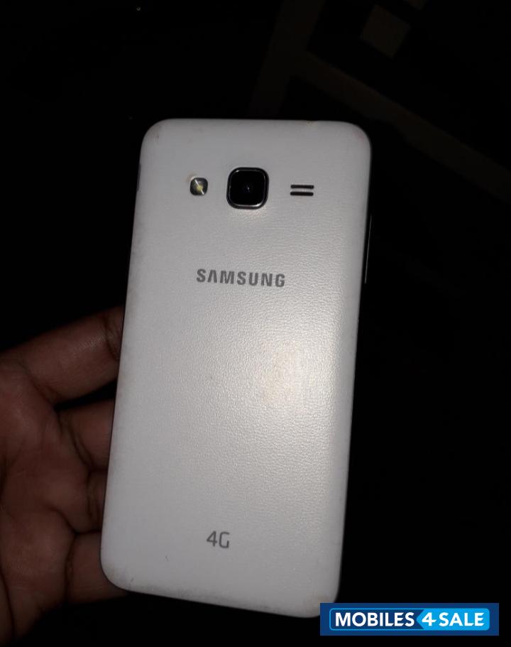 Samsung  Galaxy J3