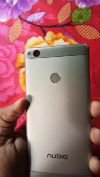 ZTE  Nubia z11