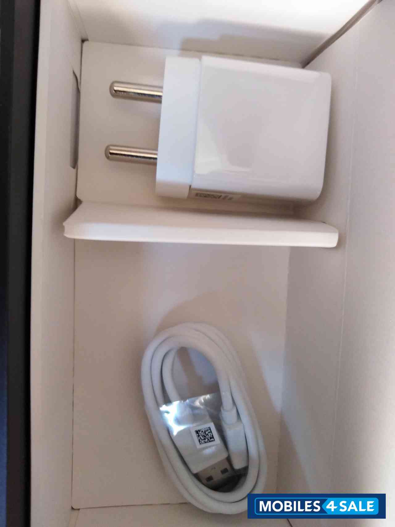 Asus  Asus zenfone max M2