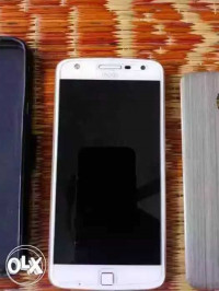 Motorola  Moto z play