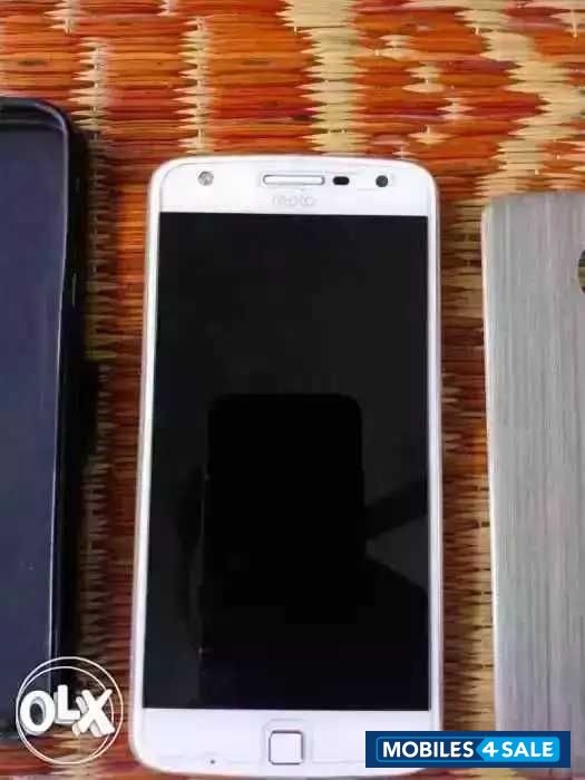 Motorola  Moto z play