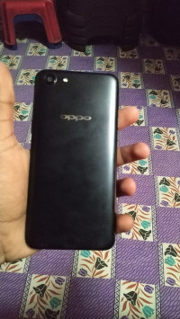 Oppo  A83