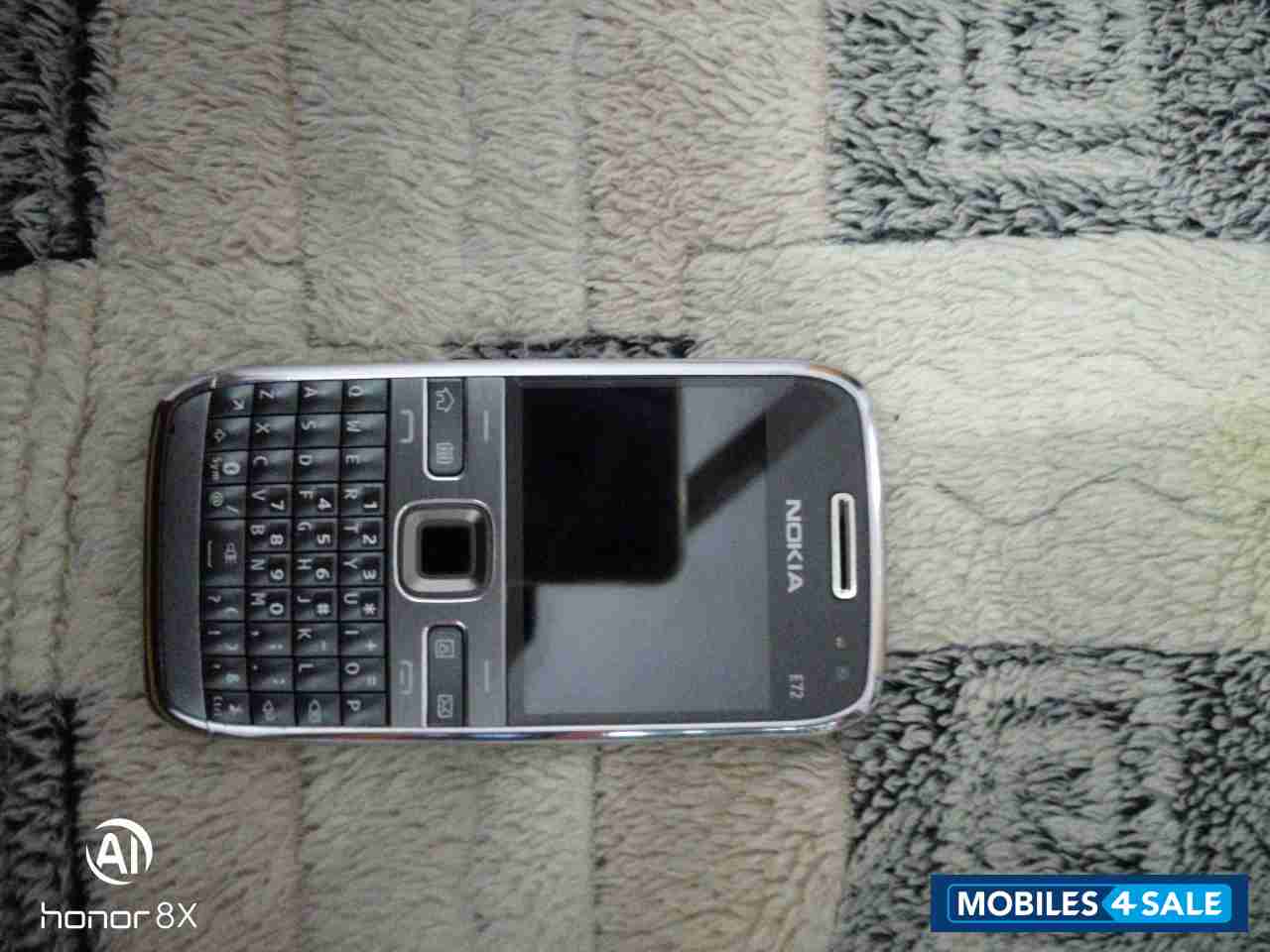 Nokia  E72