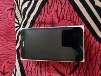 Asus Zenphone 2 delux
