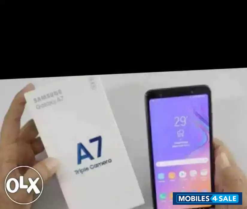 Black Samsung  A7 2018