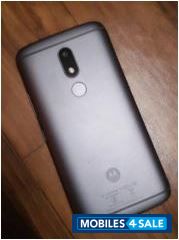 Motorola  MOTO M 32 GB