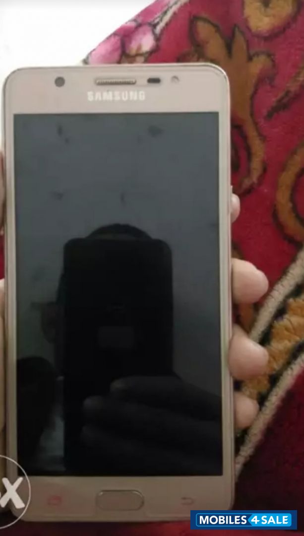 Samsung  J7 max