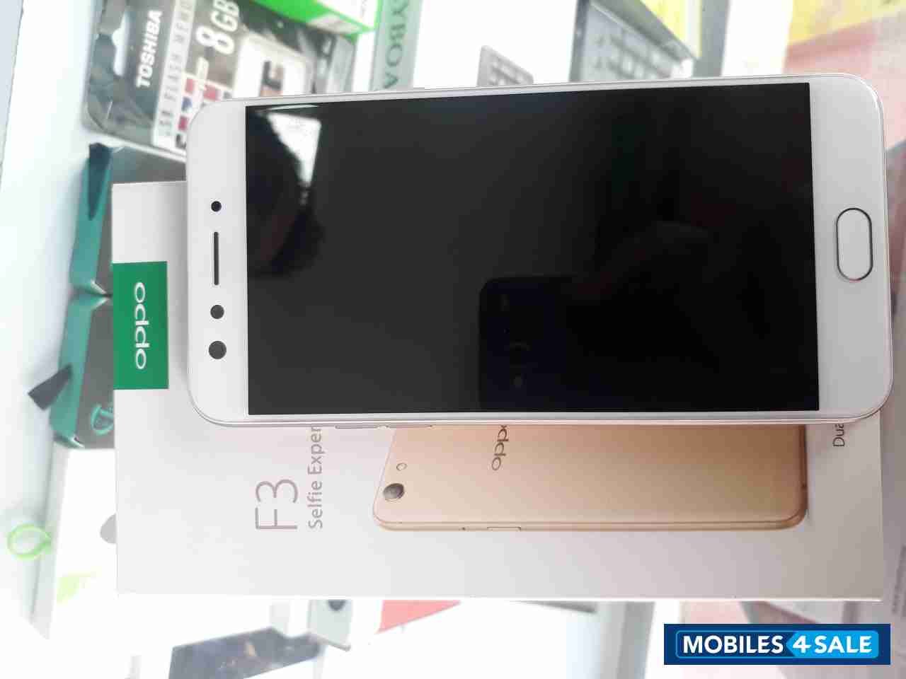 Oppo  F3