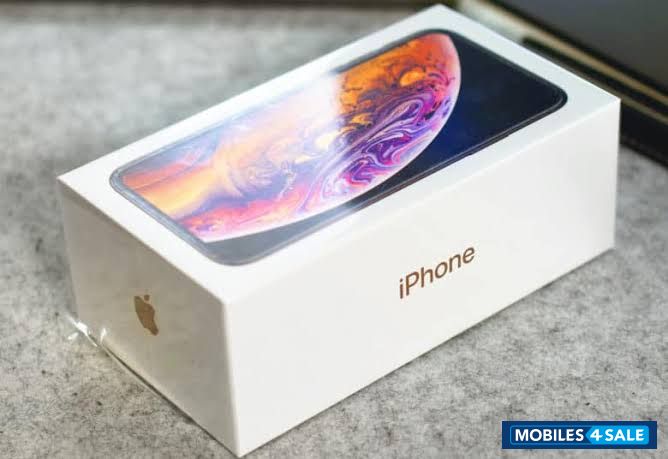 Apple  I phone xs 64 gb