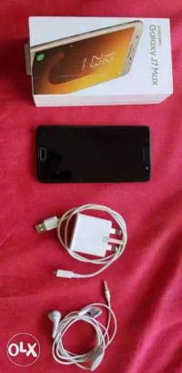 Samsung  Galaxy j7 max