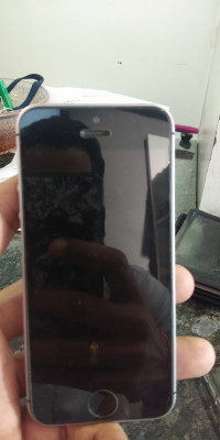 Apple  IPhone SE 64gb