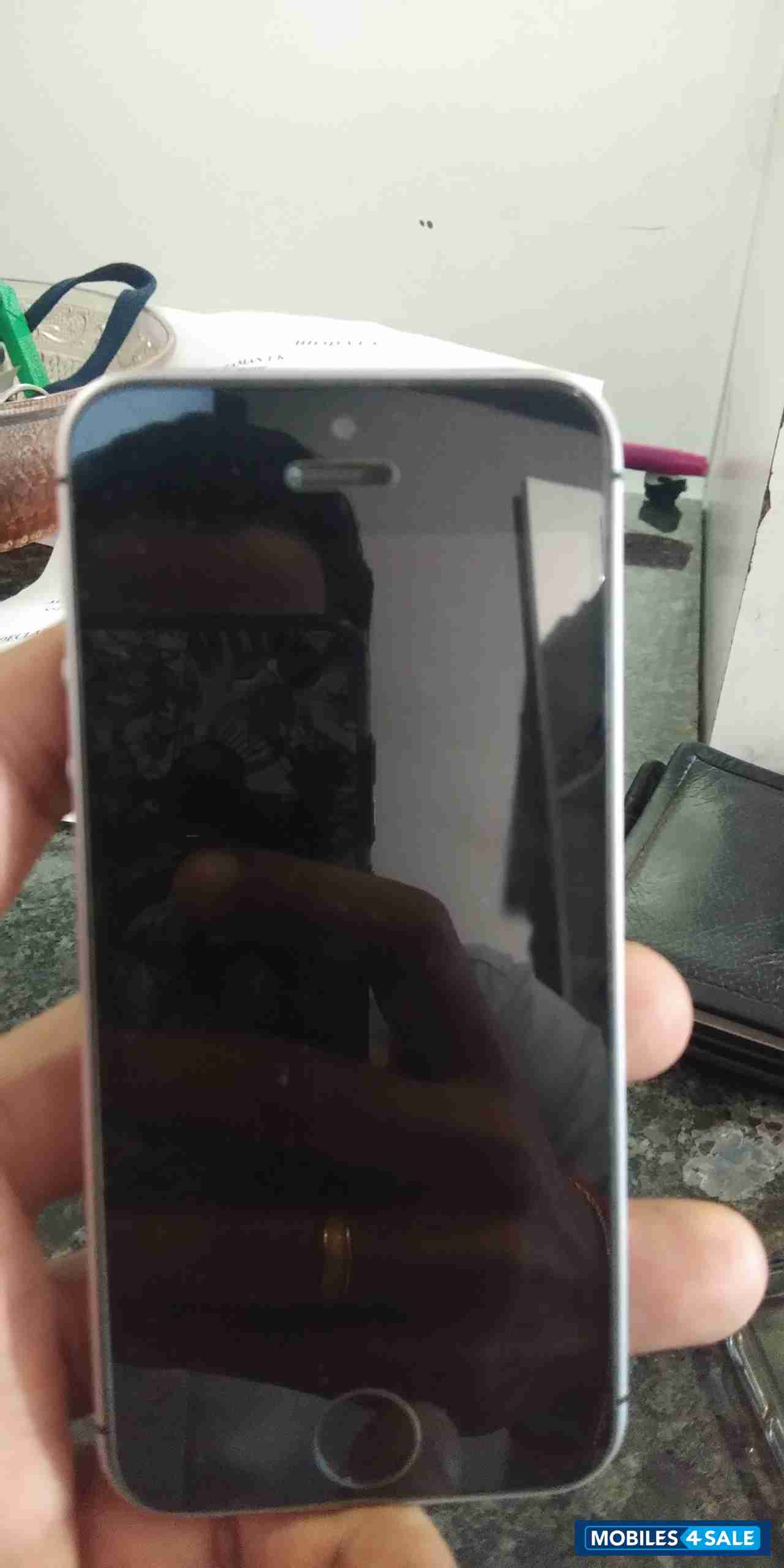 Apple  IPhone SE 64gb