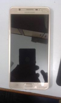 Samsung  Galaxy j7 Max