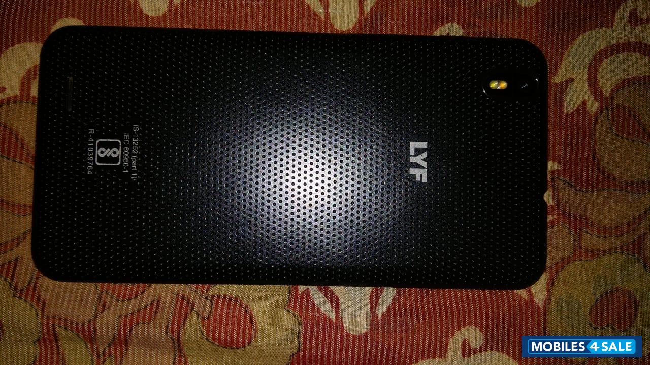Lyf Water f1