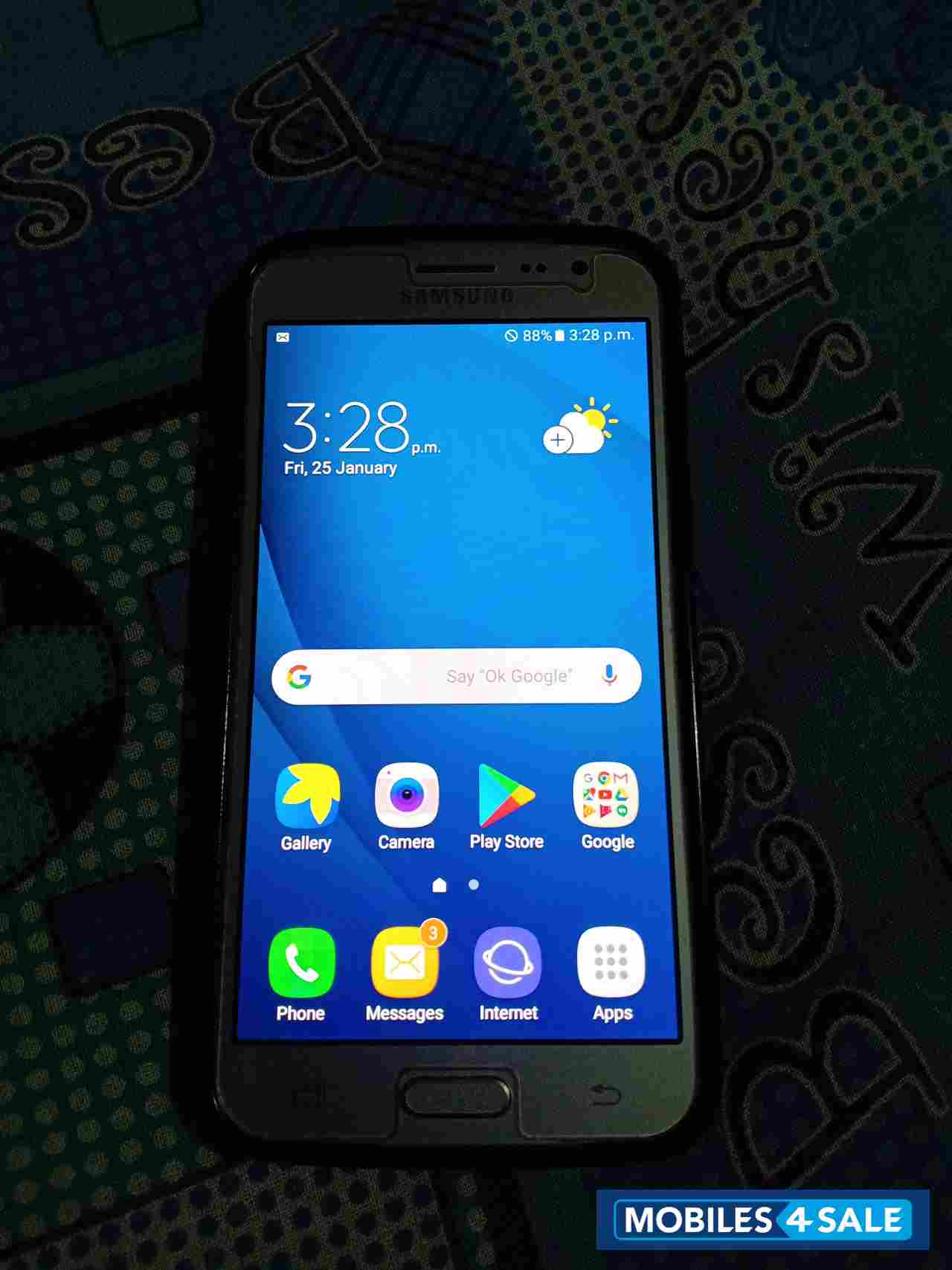 Silver Samsung J-series J2 Pro