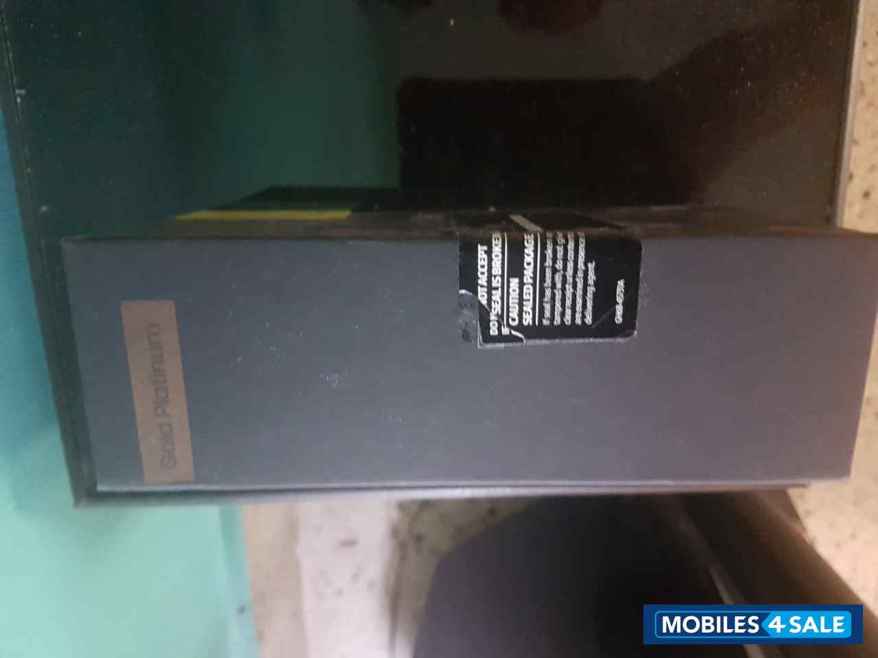 Samsung  Galaxy s7 gold