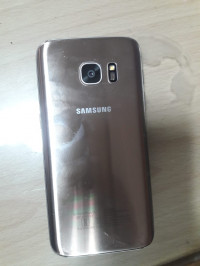 Samsung  Galaxy s7 gold