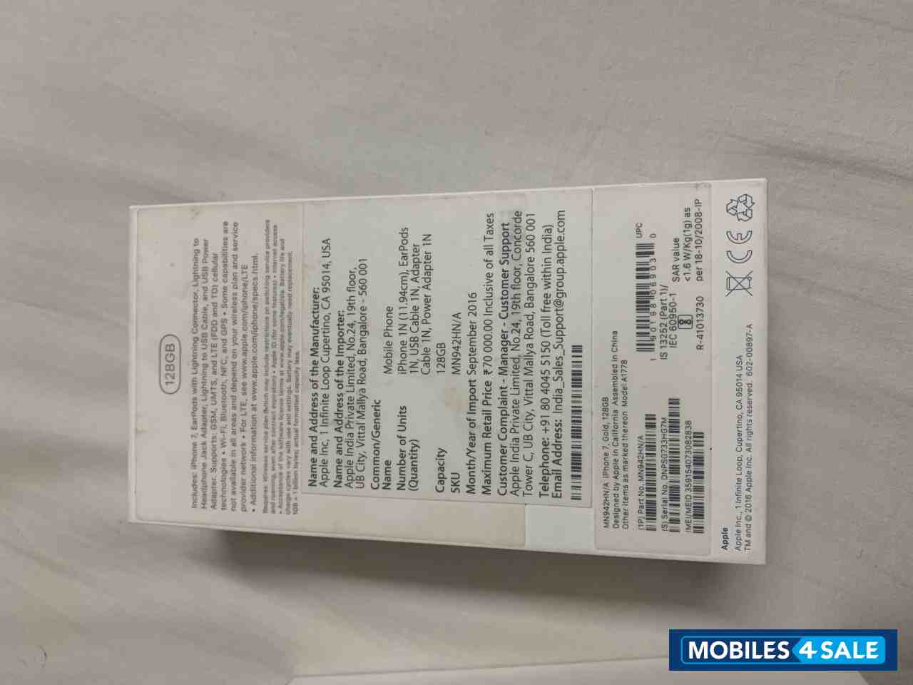 Gold Apple  I phone 7 128 GB GOLD COLOR