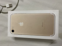 Gold Apple  I phone 7 128 GB GOLD COLOR