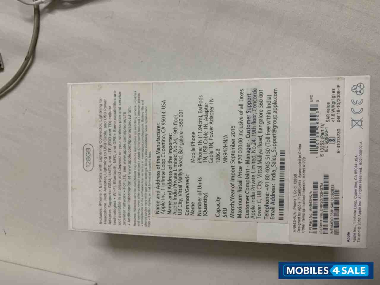 Gold Apple  I phone 7 128 GB GOLD COLOR