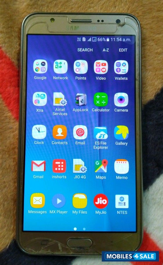 Samsung  J7